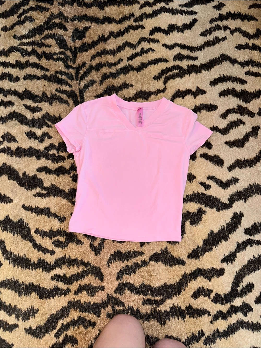 SKIMS Pink Short Sleeve V-Neck Crop Top